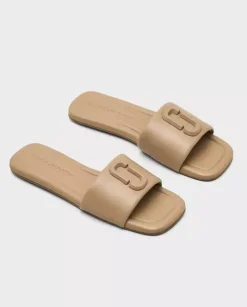 Beżowe klapki The J Marc Leather Sandal