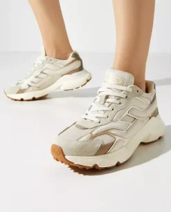 Beżowe skórzane sneakersy
