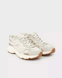 Beżowe skórzane sneakersy