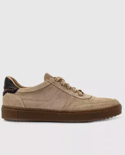 Beżowe sneakersy ze skóry welurowej