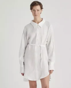 Biała mini sukienka z lnu Chic