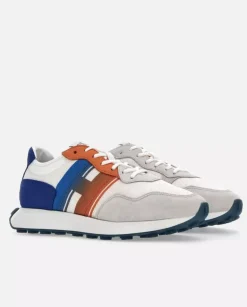 Białe lekkie sneakersy H601