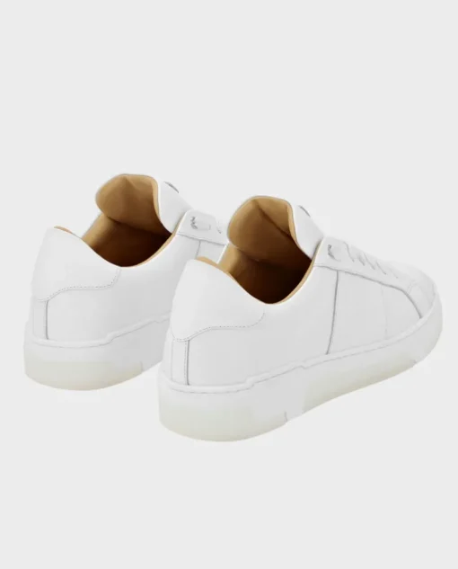 Białe skórzane sneakersy