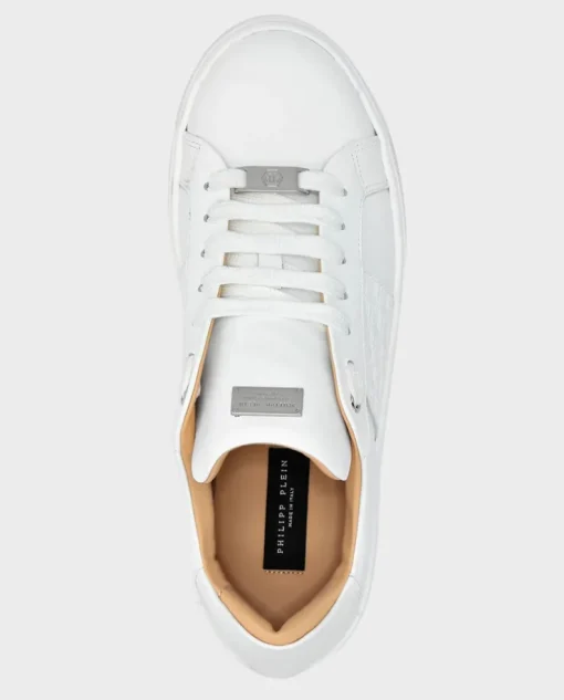 Białe skórzane sneakersy