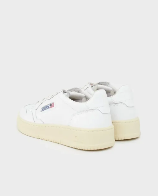 Białe skórzane sneakersy Medalist