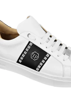 Białe sneakersy Lo-Top