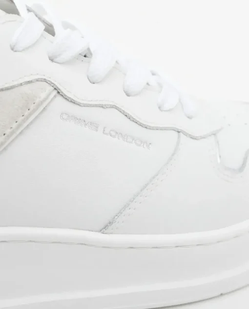 Białe sneakersy Magnetic