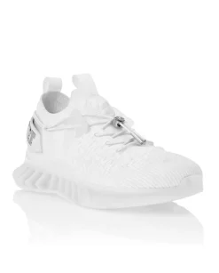 Białe sneakersy sportowe