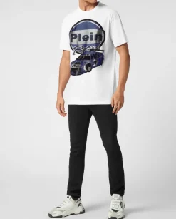 Biały t-shirt z ozdobnym nadrukiem samochodu