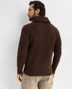 Brązowy sweter z wełny