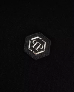 Czarna bluza z kapturem z logo