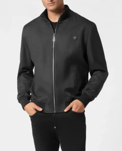 Czarna kurtka bomber
