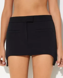Czarna spódnica mini