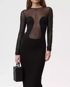 Czarna sukienka Sleek Silhouette
