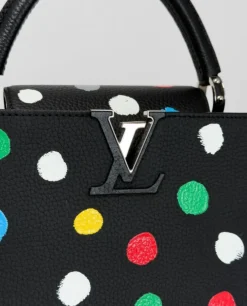 Czarna torebka Louis Vuitton x Yayoi Kusama