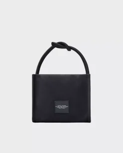 Czarna torebka The Star Mini Tote