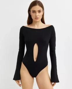 Czarne body z wycięciem