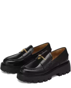 Czarne loafersy na platformie