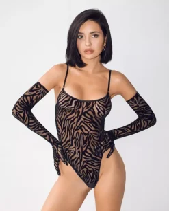 Czarne rękawiczki z welurowym printem Kylie