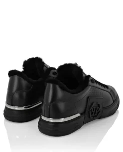 Czarne skórzane sneakersy