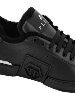 Czarne skórzane sneakersy