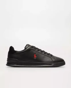 Czarne sneakersy z czerwonym logo