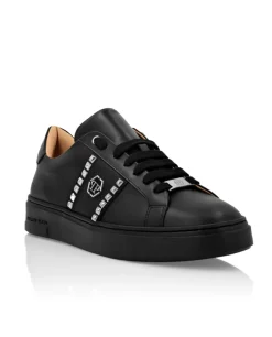 Czarne sneakersy z ćwiekami