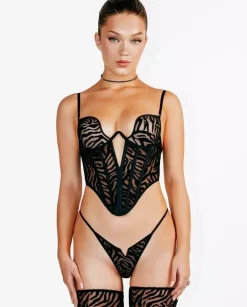 Czarne stringi z printem Kylie