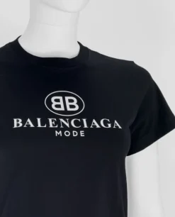 Czarny bawełniany t-shirt