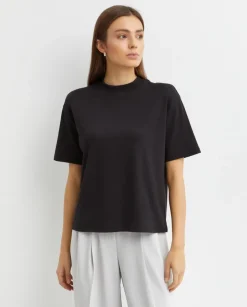 Czarny bawełniany t-shirt
