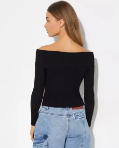 Czarny dzianinowy top