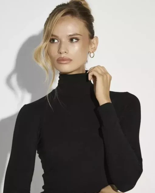 Czarny top z paskiem Clarissa