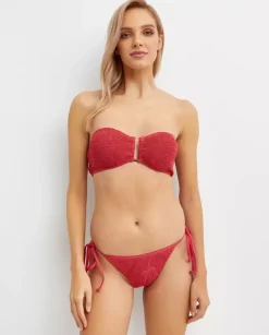 Góra od bikini w palmy Blake
