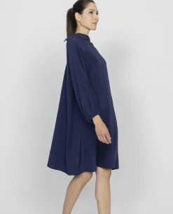Granatowa sukienka oversize
