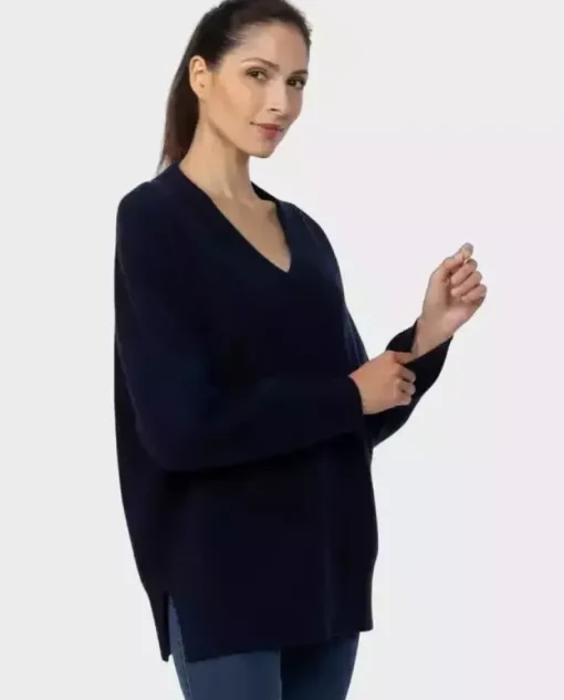 Granatowy sweter z kaszmiru