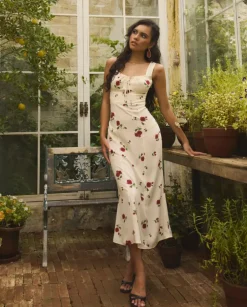 Kremowa sukienka Kaia Romantic Rose