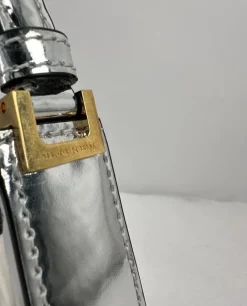 Metaliczna skórzana torebka