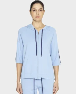 Niebieska bluza z rękawami 3/4