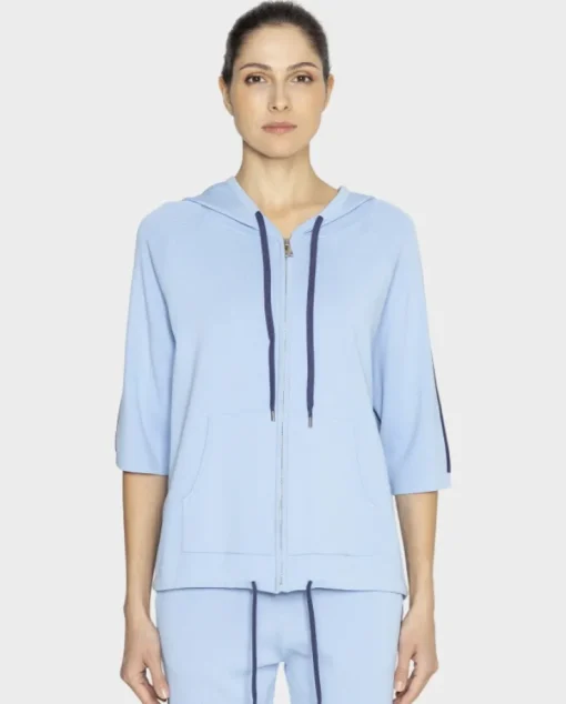 Niebieska bluza z rękawami 3/4