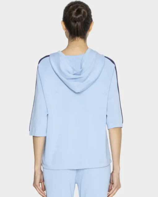 Niebieska bluza z rękawami 3/4