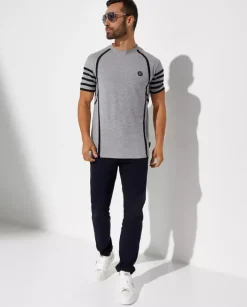 Szary t-shirt z czaszką na plecach