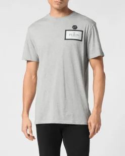 Szary t-shirt z okrągłym dekoltem
