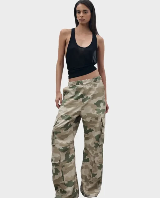Szerokie spodnie cargo Camo