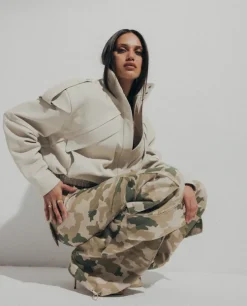 Szerokie spodnie cargo Camo