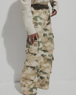 Szerokie spodnie cargo Camo