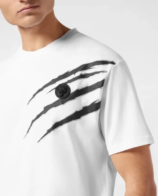 T-shirt z logo na plecach
