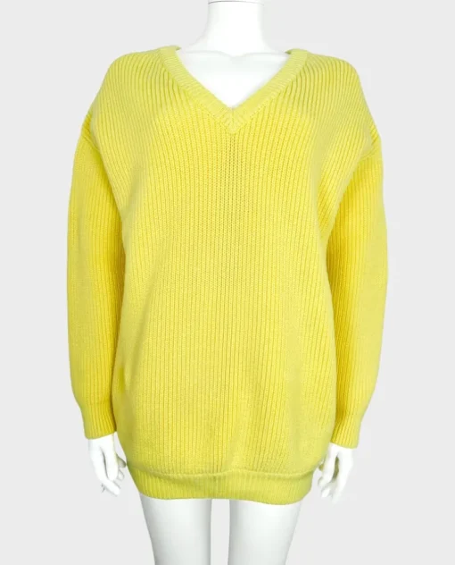Żółty sweter oversize