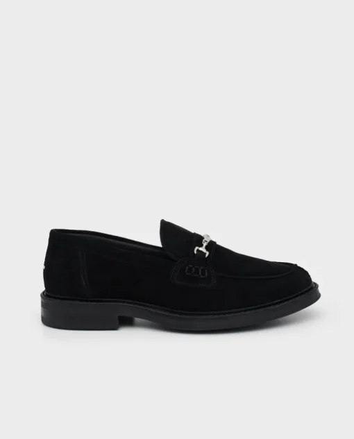 Zamszowe czarne loafery