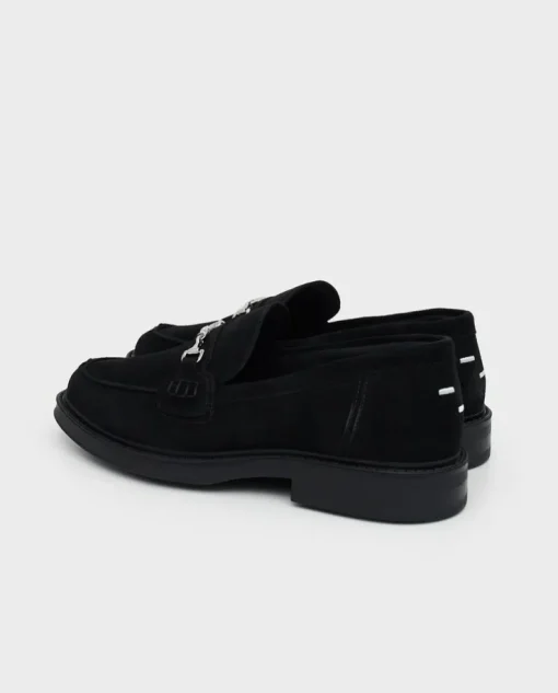 Zamszowe czarne loafery
