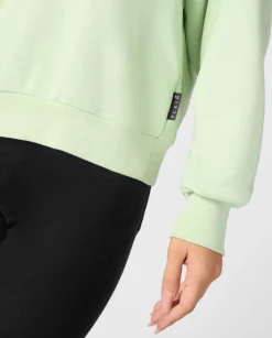 Zielona bluza z naszywką z logo